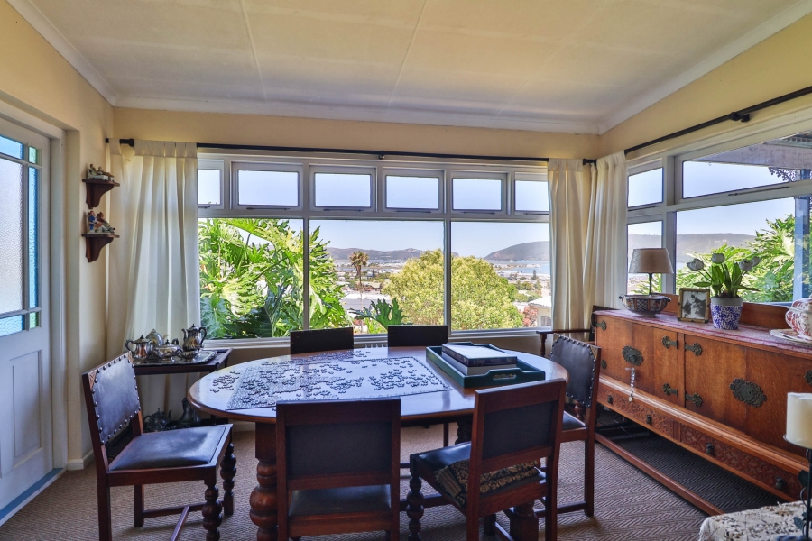 8 Bedroom Property for Sale in Knysna Central Western Cape